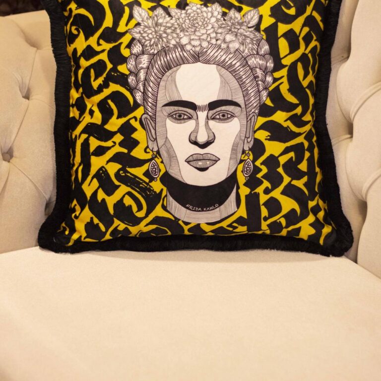 Frida Kahlo Yastık